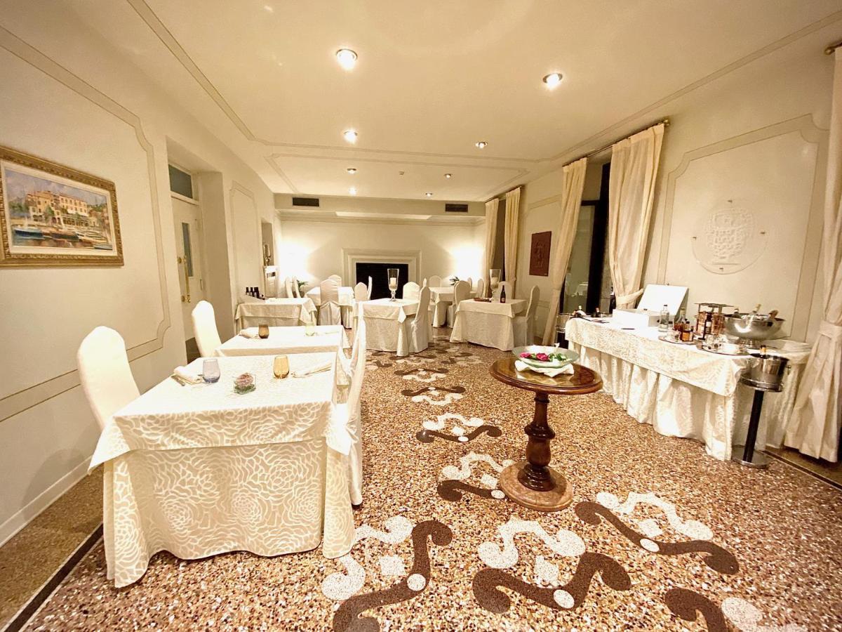 טורי דל בנקו Albergo Gardesana מראה חיצוני תמונה