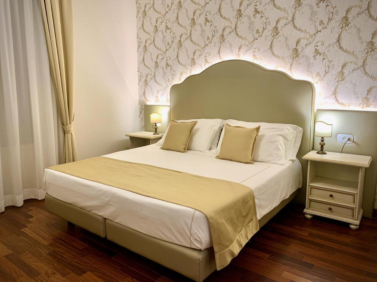 טורי דל בנקו Albergo Gardesana מראה חיצוני תמונה
