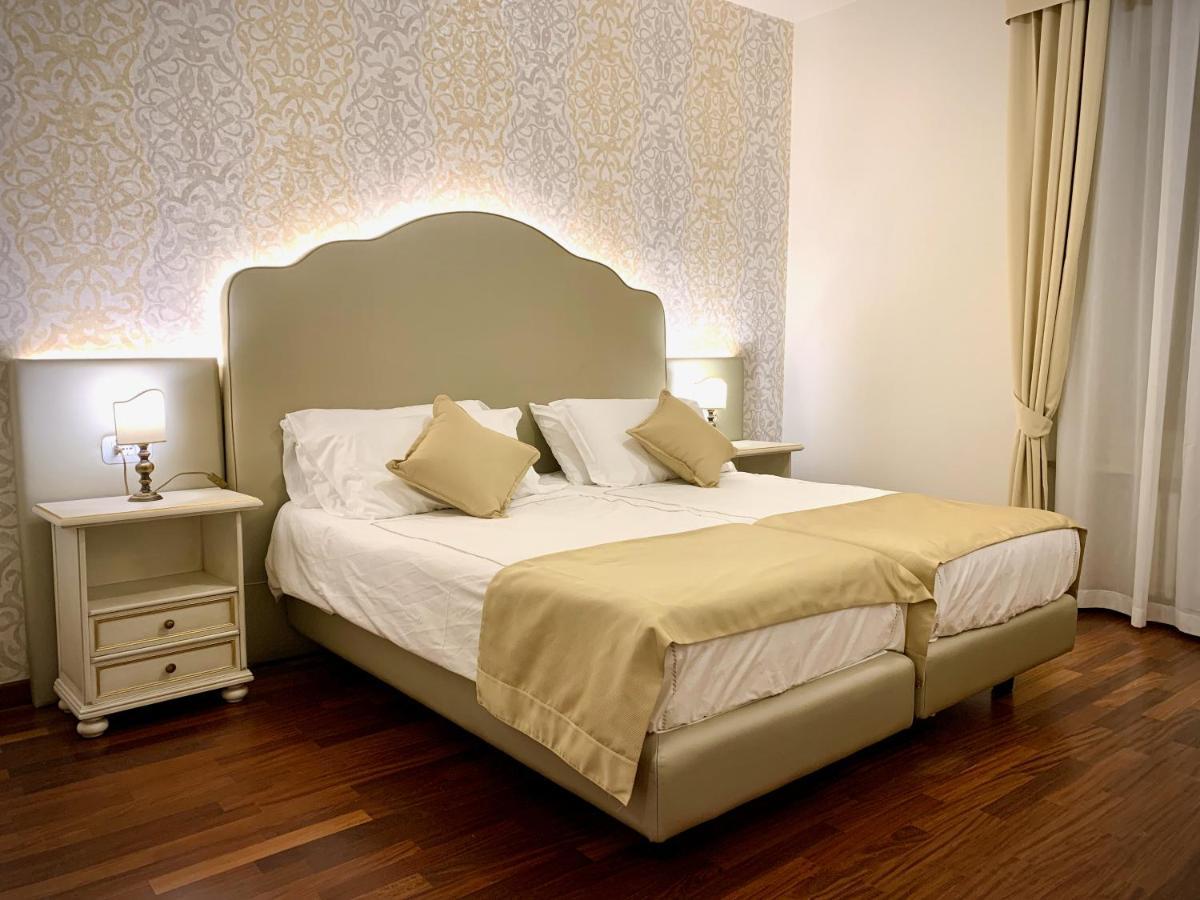טורי דל בנקו Albergo Gardesana מראה חיצוני תמונה