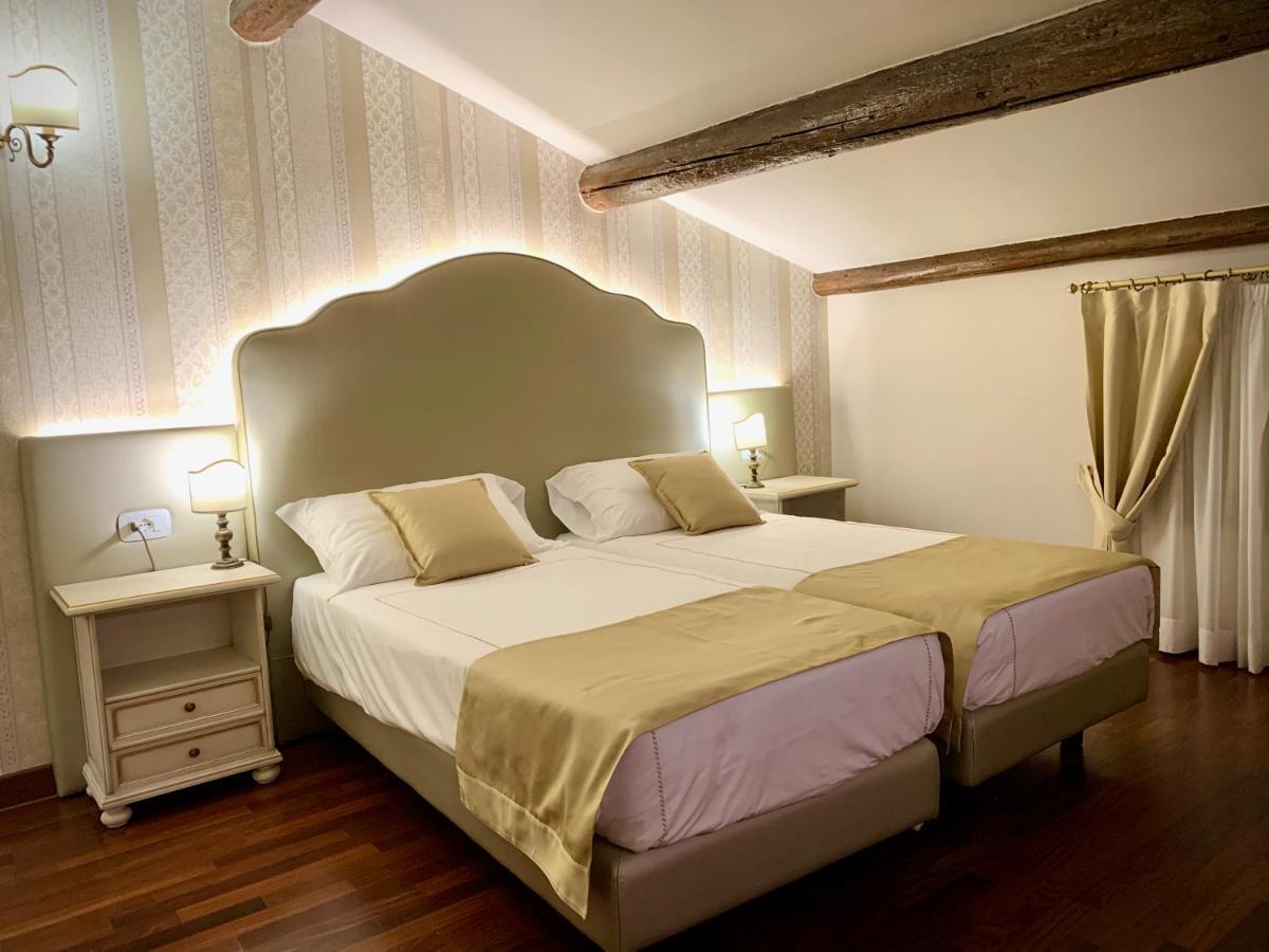 טורי דל בנקו Albergo Gardesana מראה חיצוני תמונה